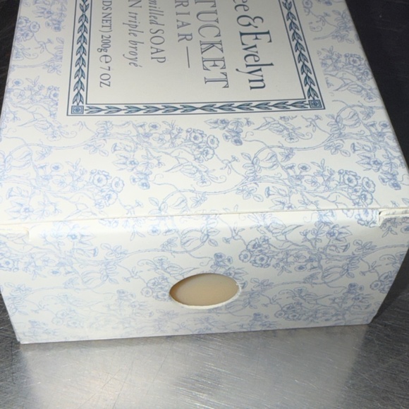 Crabtree & Evelyn NANTUCKET BRIAR Triple Milled Bar Soap 7 oz - Picture 3 of 3